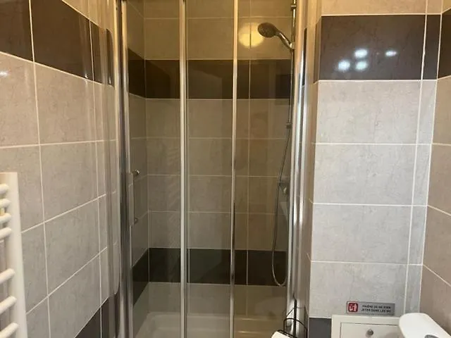 アパート Studio Disney